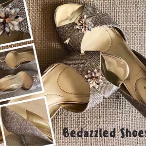 Bedazzled gorgeous Sandals. Lower heel. Goes with silver and gold.